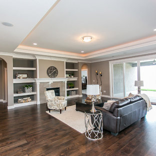 Example of a classic home design design in Seattle