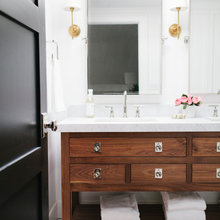 Guest Bathroom Upstairs