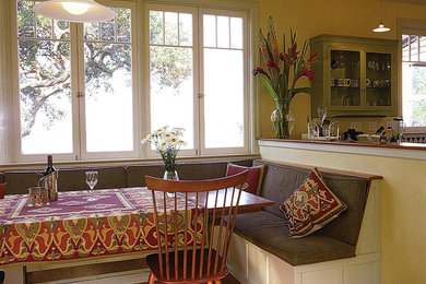 Kitchen - traditional kitchen idea in San Francisco
