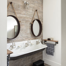 Charleston Barn bunk bath