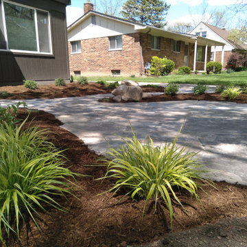 Ann Arbor Flagstone Patio and Garden