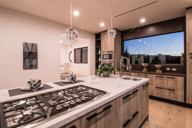 Beach style kitchen photo in Orlando