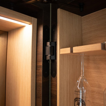 Detail Tür Barschrank
