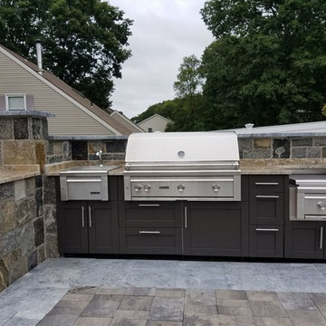 Outdoor Living lifestyle of togetherness