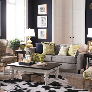 Traditional Living Room