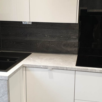 Modern style Handle less fitted kitchen.