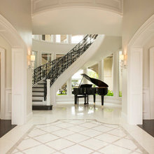 6811 Foyer