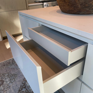 Round Meadow - Kitchen Hidden Drawers