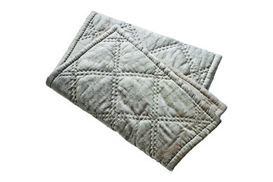 Diamond Quilted Runner