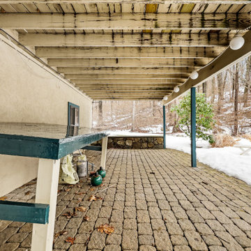 105 Old Highway , Wilton, CT 06897