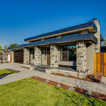 Peninsula: Cupertino New Build | John Way Transitional