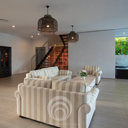 The High Tech Home - Home Electronics