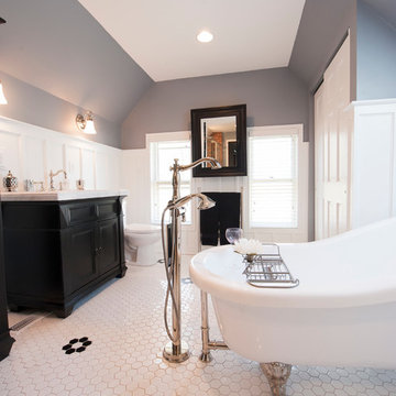 German Village Full Bath