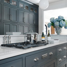 kitchen molding cabinets