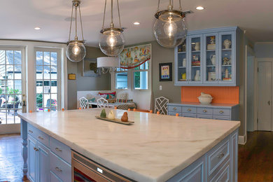Example of a transitional kitchen design in St Louis