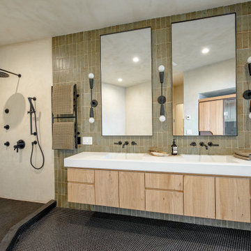 White Salmon Bluff Home