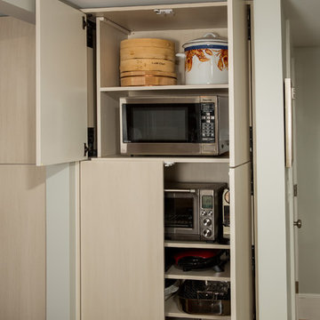 Walnut Waterfall Island: City Row House Kitchen