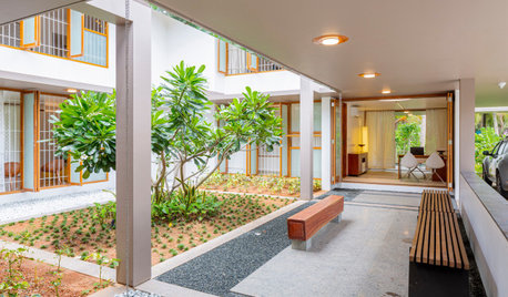Thrissur Houzz: Parallel Bays Divide & Conquer Spaces Here