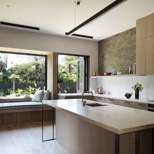 Houzz Tour: Setting a Stylish Agenda in a New Subdivision
