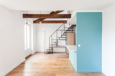 Inspiration for a small contemporary home design in Paris.