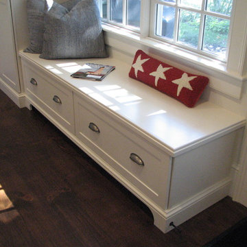 A 2016 kitchen comes home to a circa 1711 cape