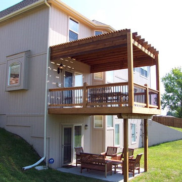 El-Scari - Cedar Deck with Pergola.