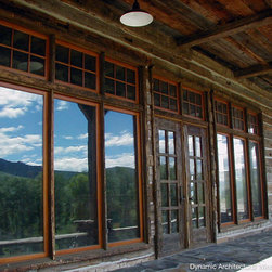 Rustic Wood Windows and Distressed Doors - Produits