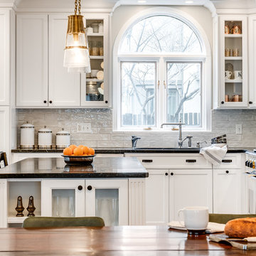 Contemporary and Tailored Interior Design in Oak Park