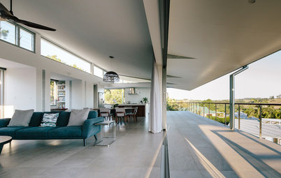 Houzz Tour: A House That Catches as Much Sun as the Day is Long