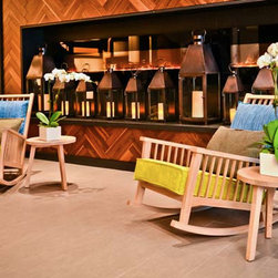 Mile North Hotel Chicago - Rocking Chairs
