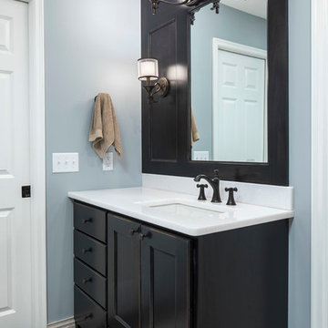 Wedgewood Heights of Woodbury Master Bathroom