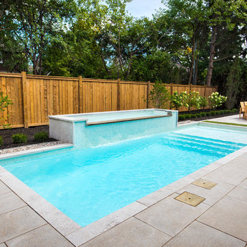 Contemporary backyard in Beaconsfield