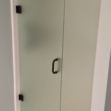 Frosted shower Frameless