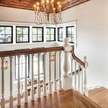 stairwell/entryway