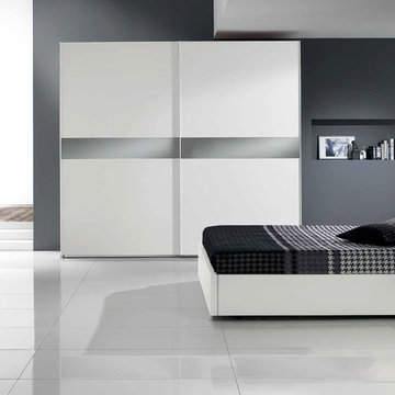 Modern Platform Bed Round by Spar, Italy - $1,599.00