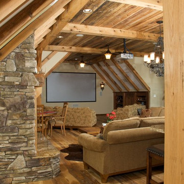 Williamsburg Timber Bonus Room