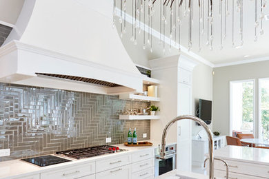 Example of a transitional kitchen design in Dallas