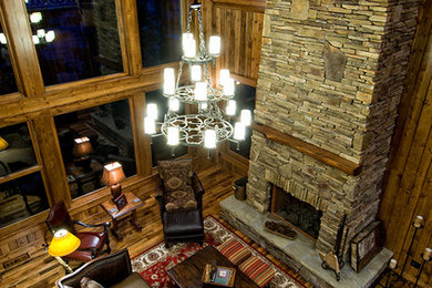 Mountain style living room photo in Minneapolis