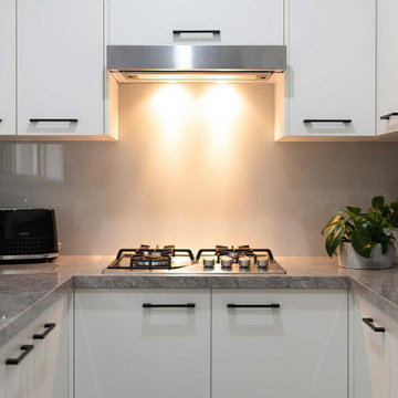 Flatpack Kitchen Reno in Sunshine