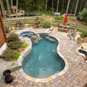 Freeform Pool in Coventry, CT