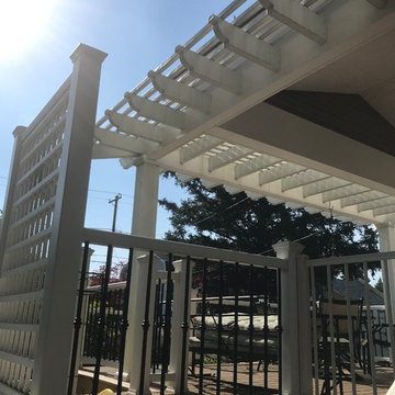 pergola & privacy lattice