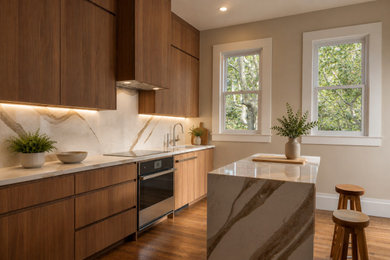 Transitional kitchen photo in San Francisco