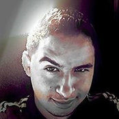 Pe Er's photo