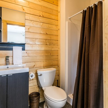 Off-Grid Barn Home Apartment - Canon City, CO