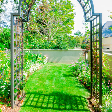 Cutting Garden - Classically Modern
