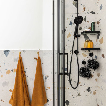 Colour Splash | En-suite Bathroom