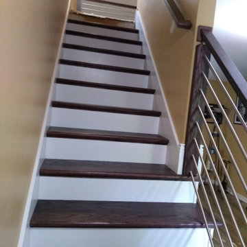Ultra Modern Horizontal Stainless-Steel Bar Staircase