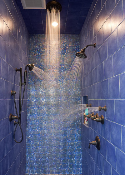 Современный Ванная комната by BuilderFish