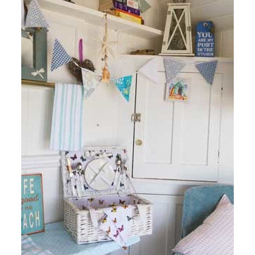 Beach Hut Makeover - Bournemouth, Dorset