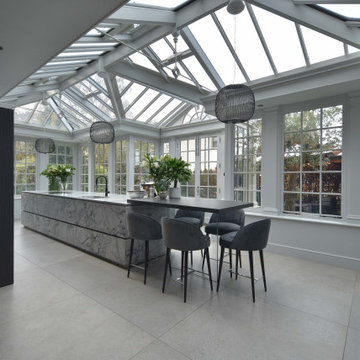 Solid Quartzite stone island